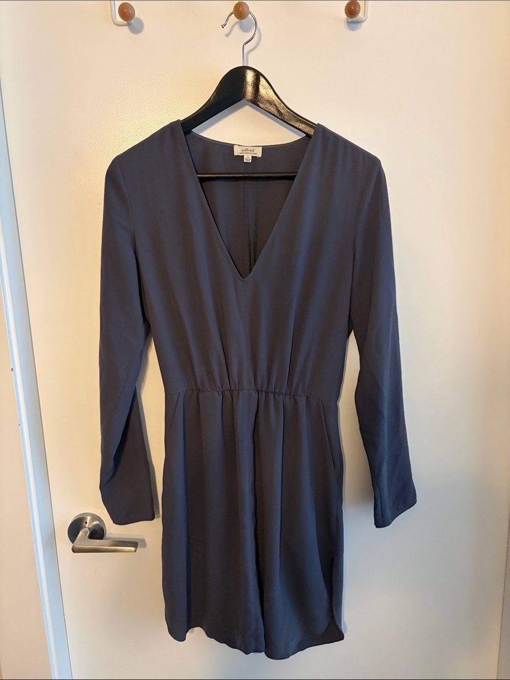Wilfred Long-Sleeve V-Neck Dress in Steel Blue